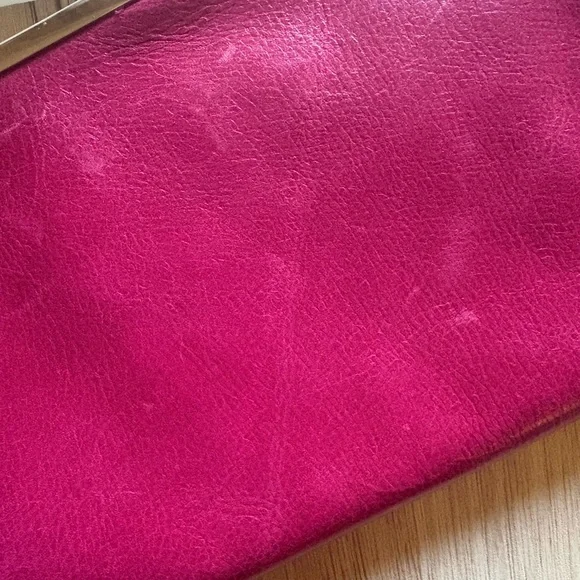 HOBO Lauren Clutch Wallet - Picture 8 of 8